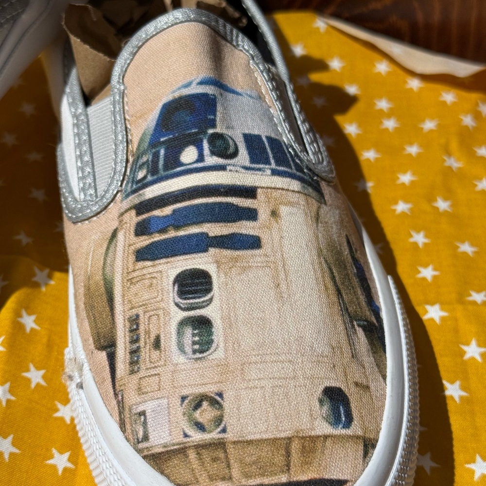 Men’s Star Wars r2d2 and C-3PO Sperry - Picture 4 of 9